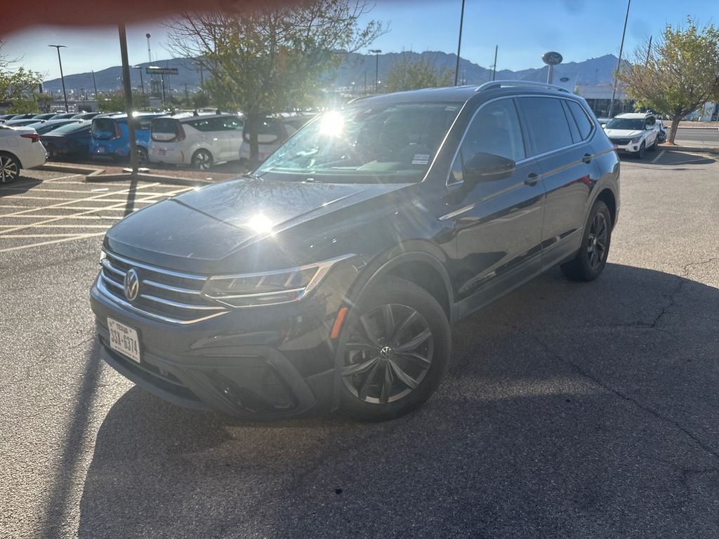 2023 Volkswagen Tiguan SE photo 9