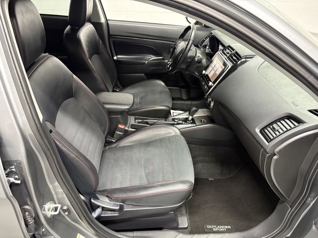 2024 Mitsubishi Outlander Sport ES photo 19