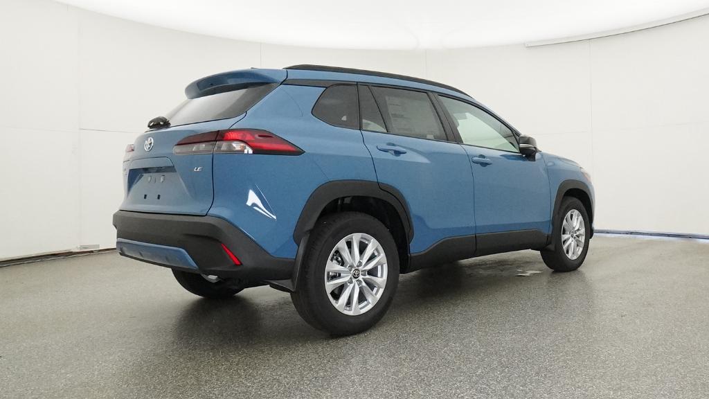 2026 Toyota Corolla Cross LE photo 21