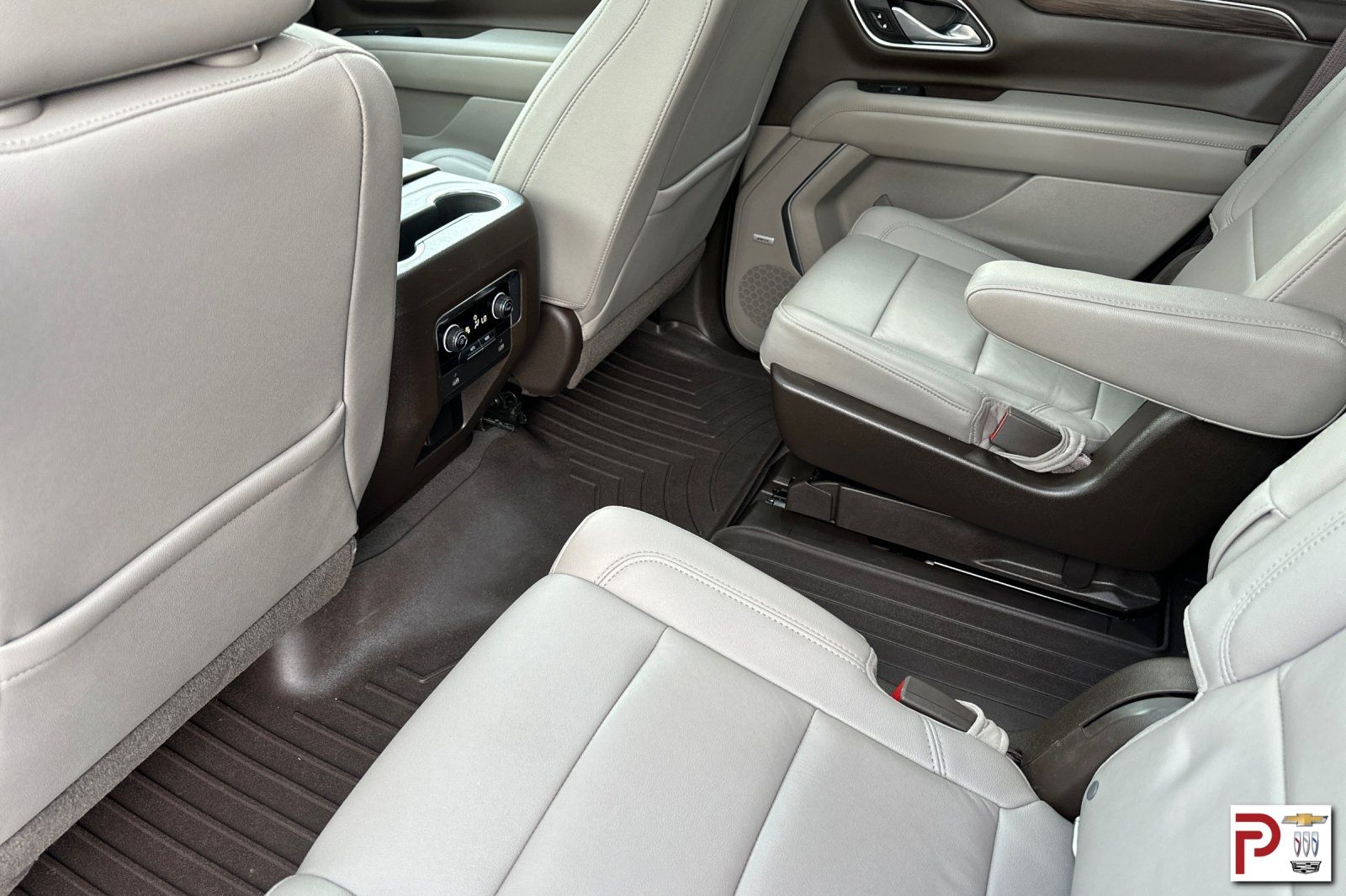 2021 Chevrolet Tahoe Z71 photo 13