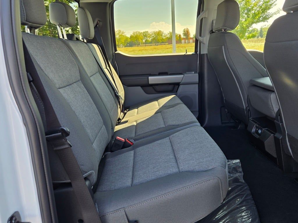 2026 Ford F-250 photo 9