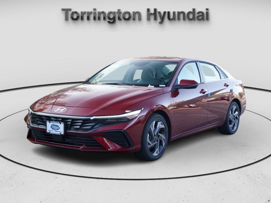 2025 Hyundai Elantra Limited photo 3