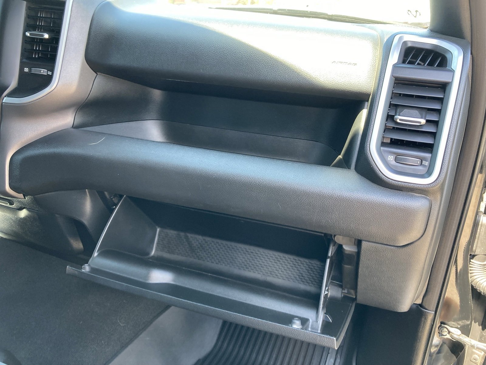 2021 Ram 1500 photo 30
