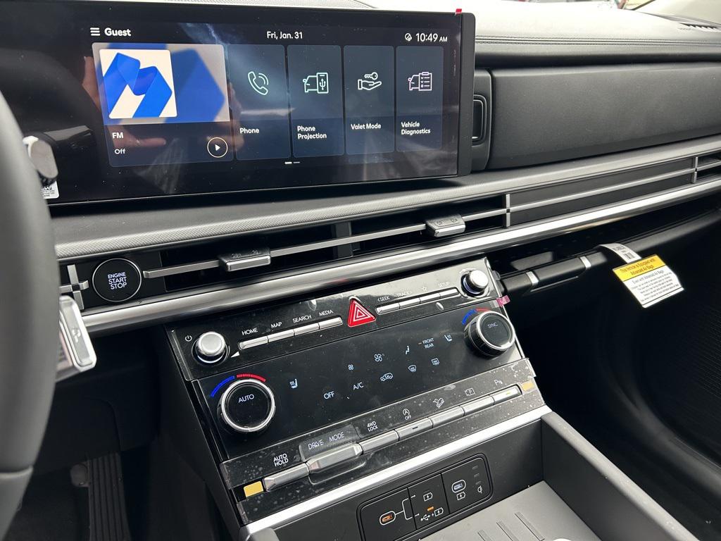 2025 Hyundai Santa Fe SEL photo 16