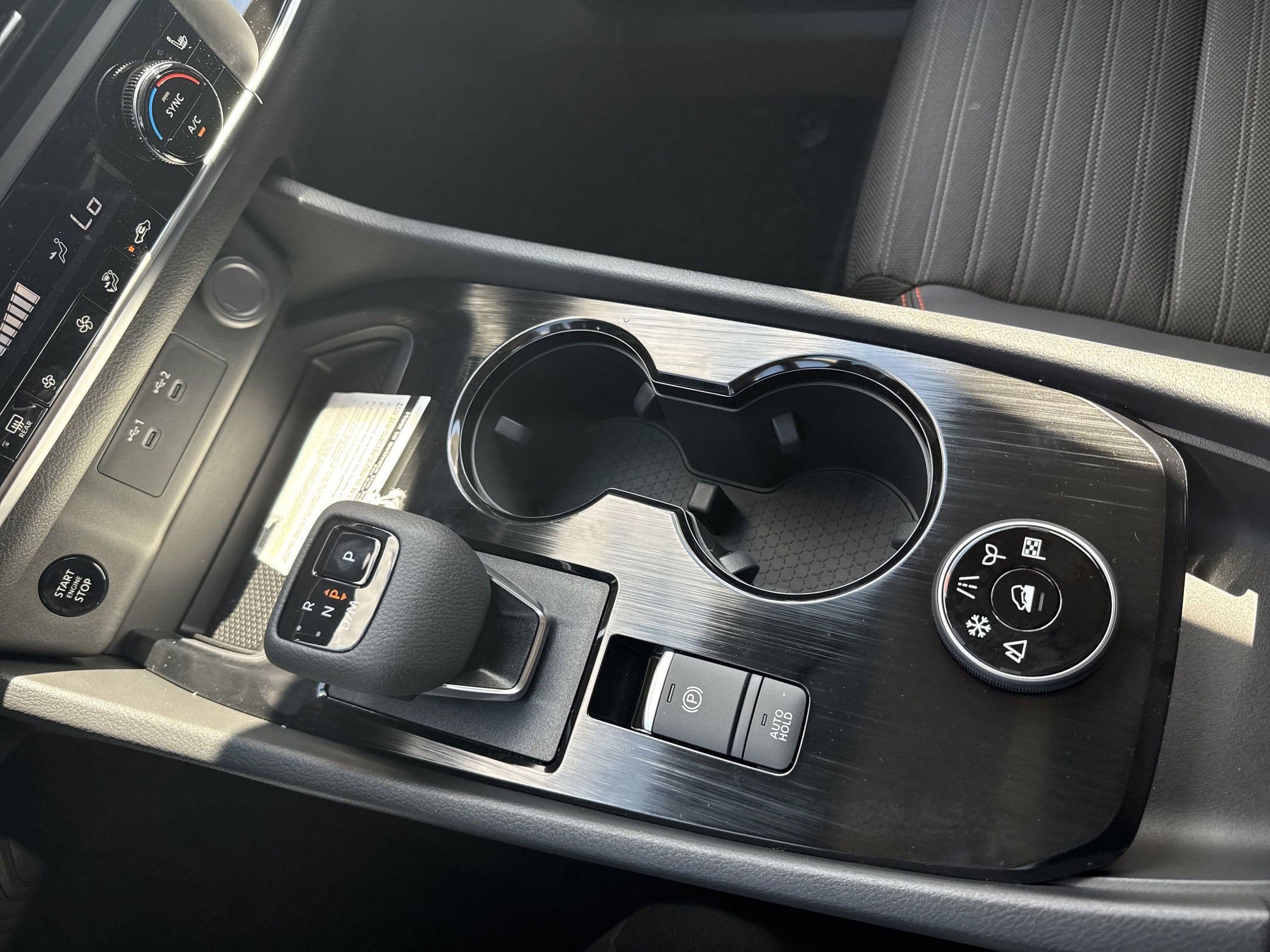 2026 Nissan Rogue SV photo 16