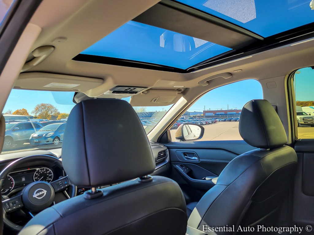 2024 NISSAN ROGUE - Image 11