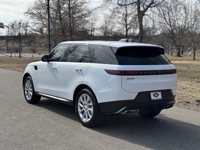2025 Land Rover Range Rover Sport P360 S photo 3