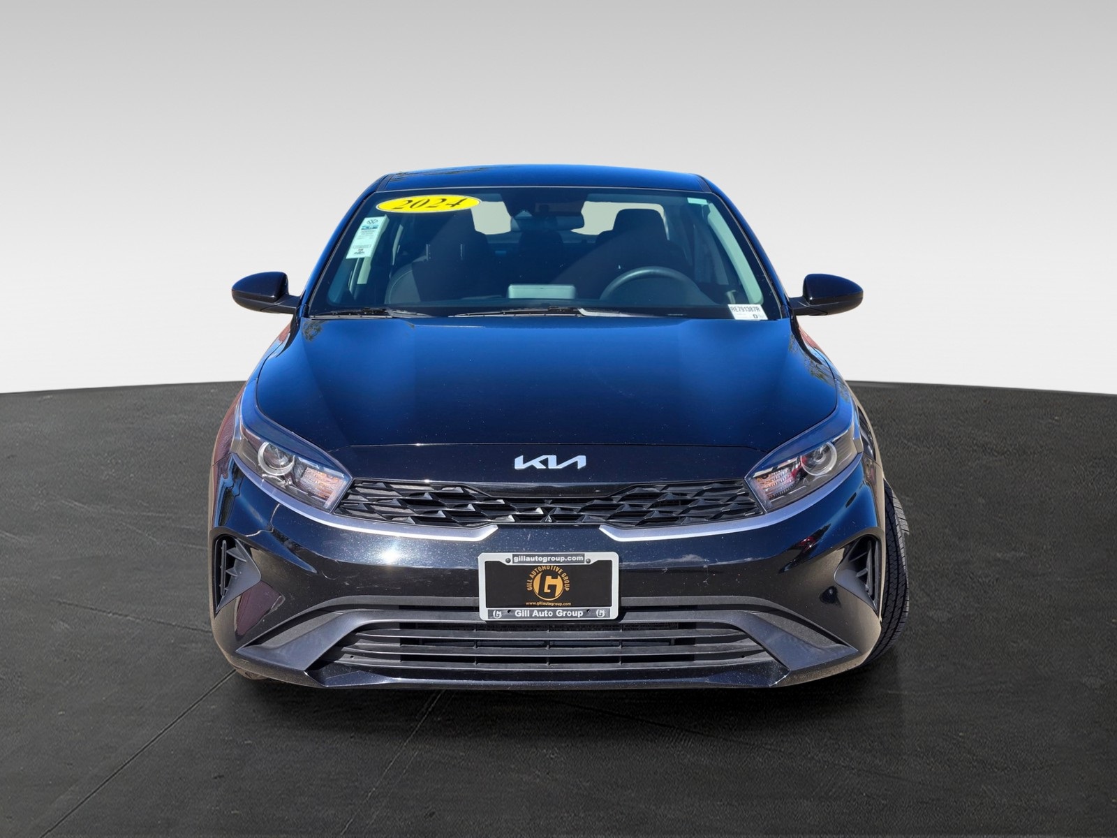 2024 Kia Forte LXS photo 2