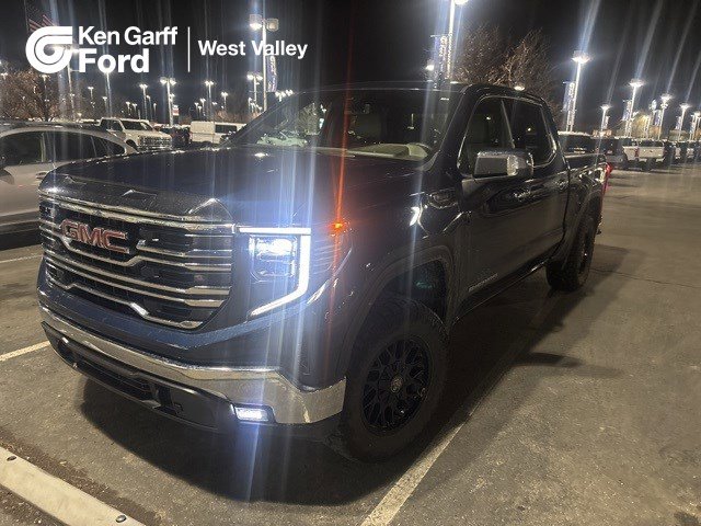 2023 GMC Sierra 1500 SLT's photo