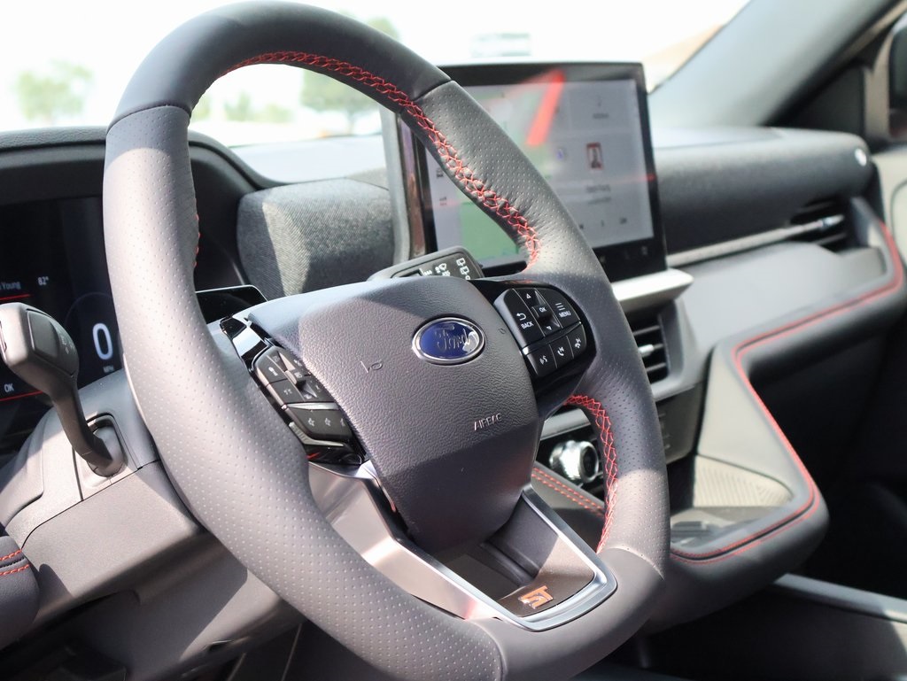 2025 Ford Explorer ST photo 24