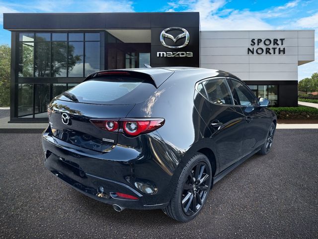2022 Mazda Mazda3 Premium photo 3