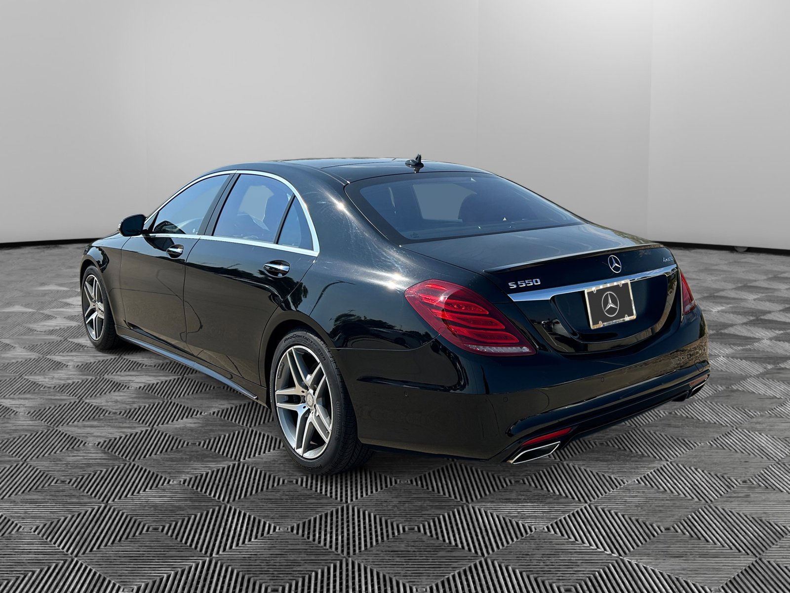 2016 Mercedes Benz S 550 4MATIC photo 3