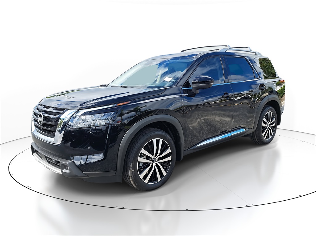 2025 Nissan Pathfinder Platinum photo 4