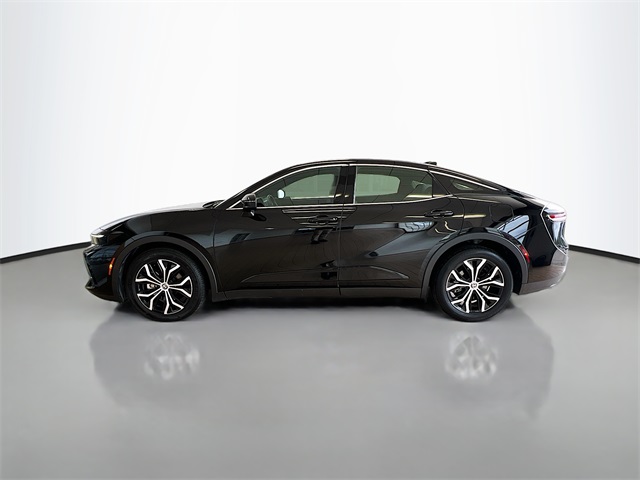 2024 Toyota Crown XLE photo 3