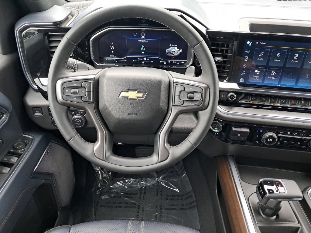 2023 Chevrolet Silverado 1500 High Country photo 16