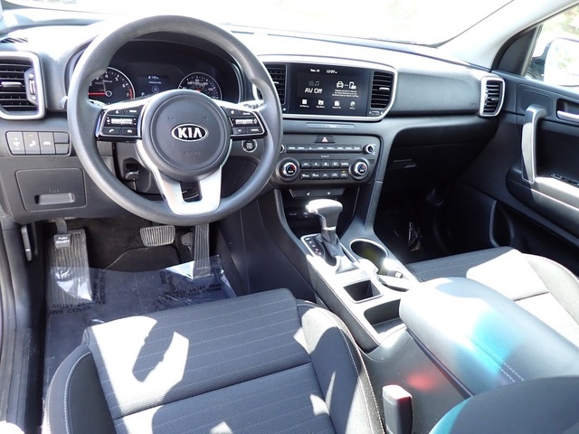 2022 Kia Sportage LX photo 17