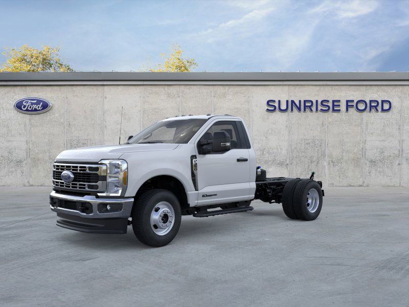 2026 Ford F-350 XL photo 2