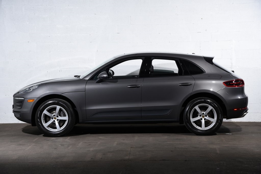 2018 Porsche Macan photo 2