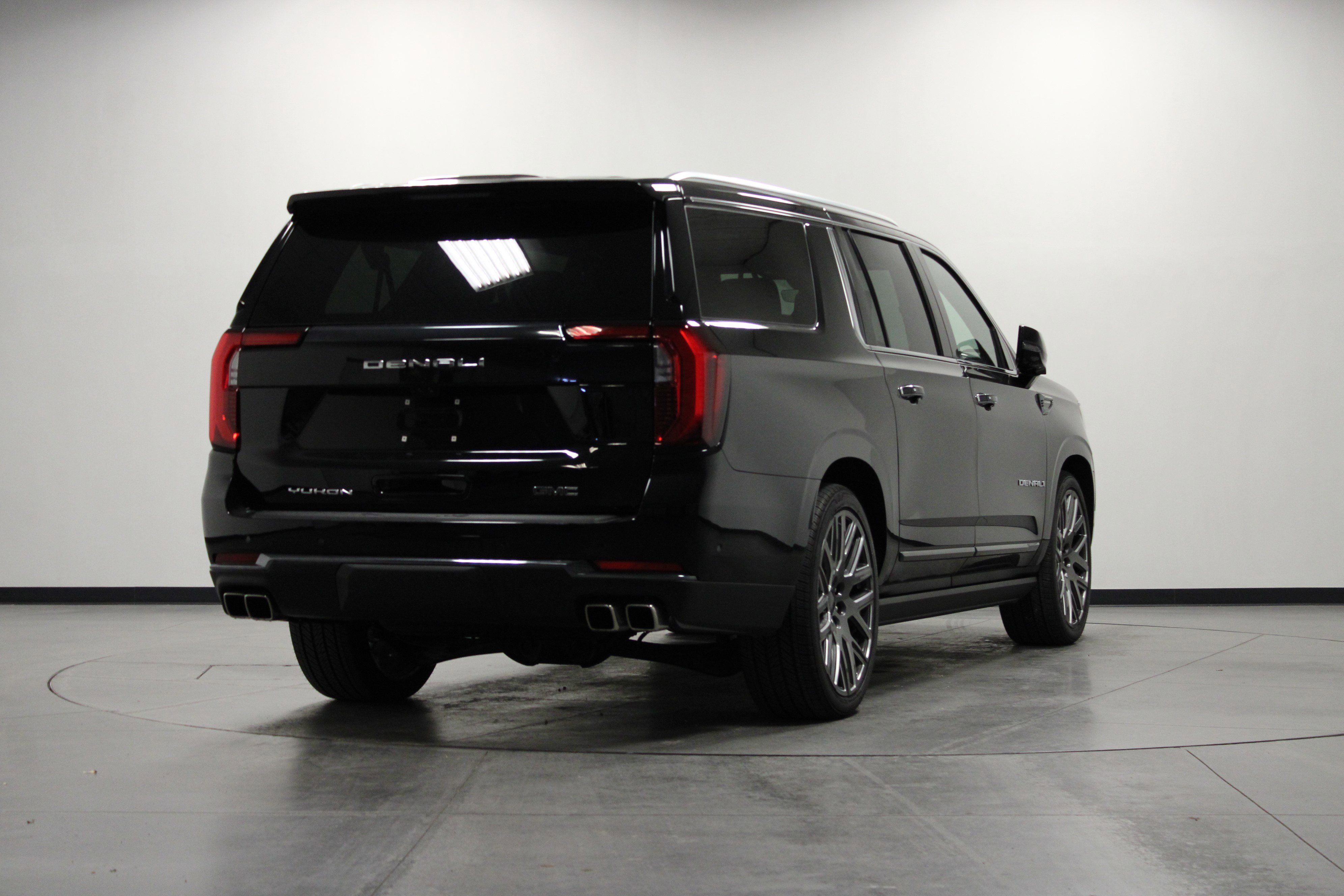 2025 Gmc Yukon XL Denali Ultimate photo 2