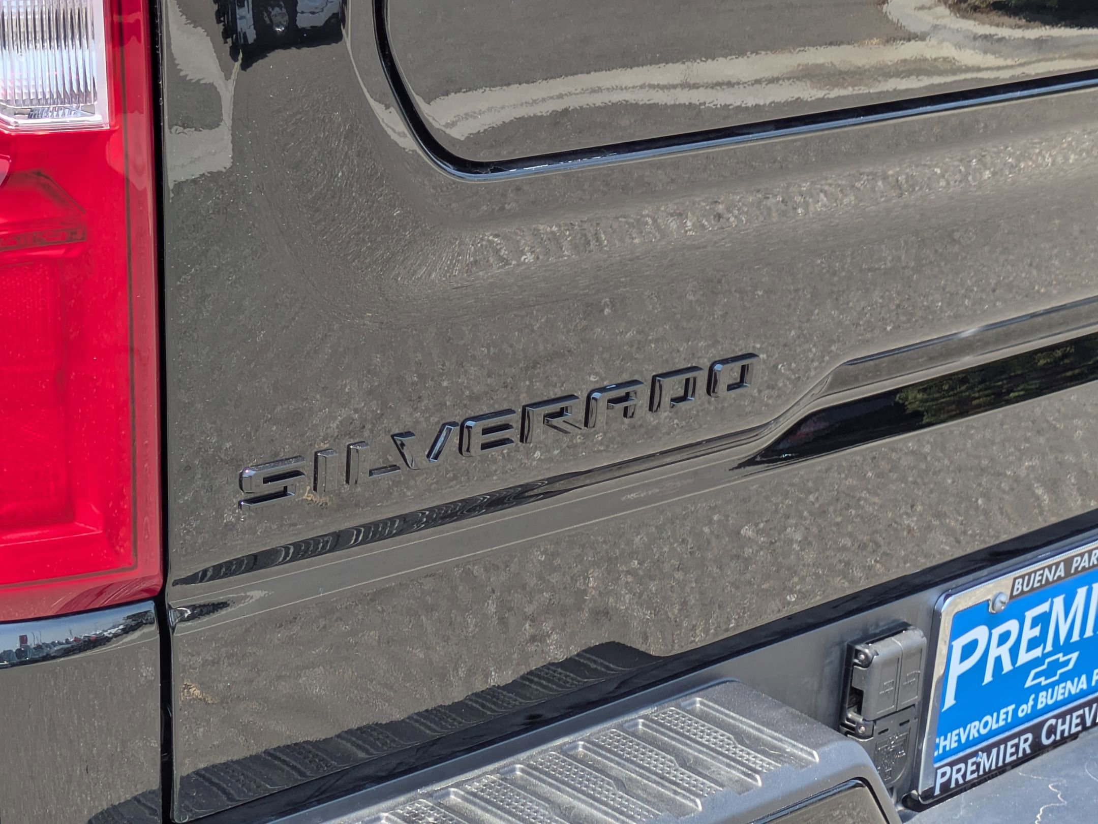 2025 Chevrolet Silverado 1500 RST photo 22