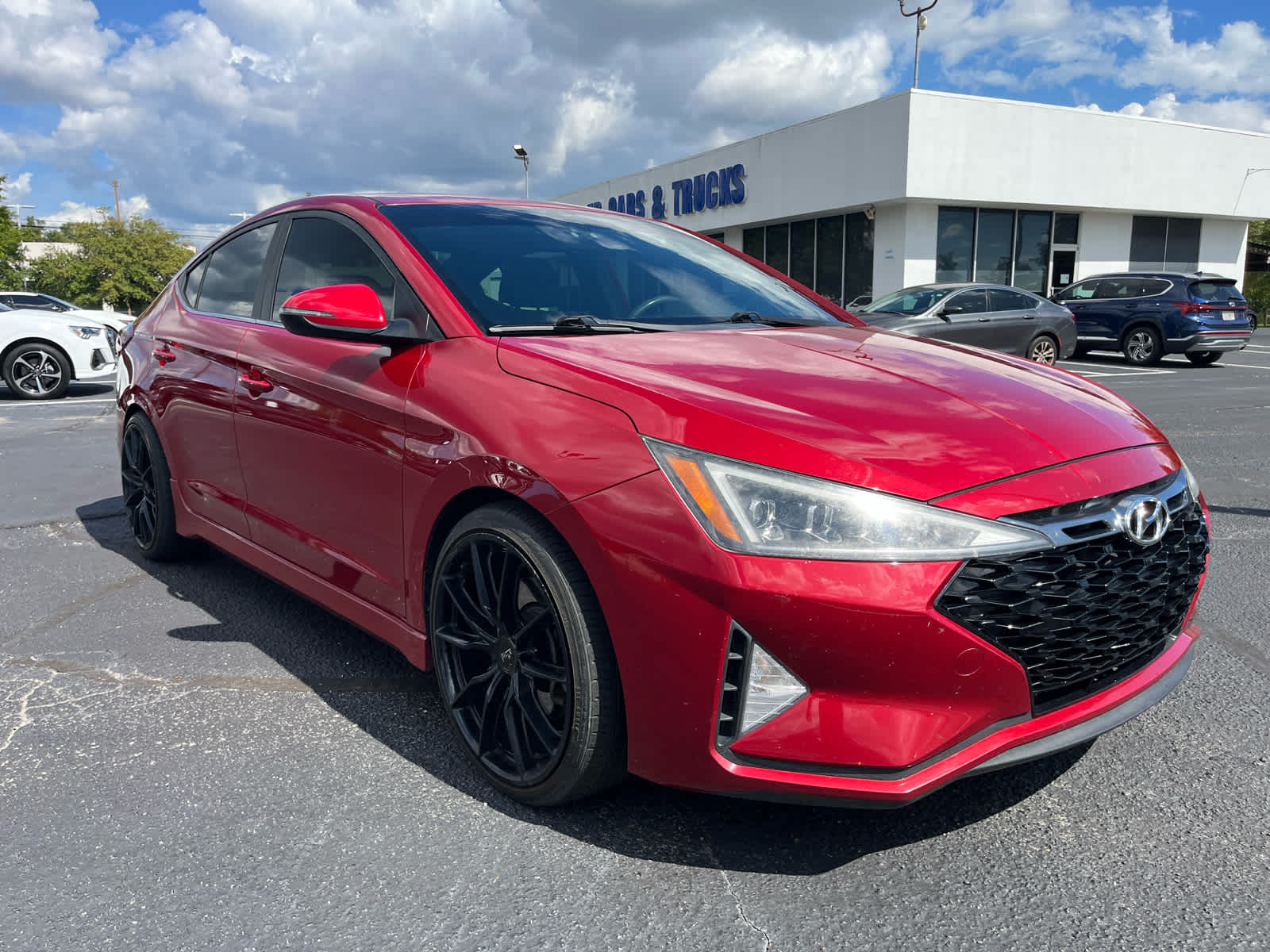 2019 Hyundai Elantra Sport photo 2