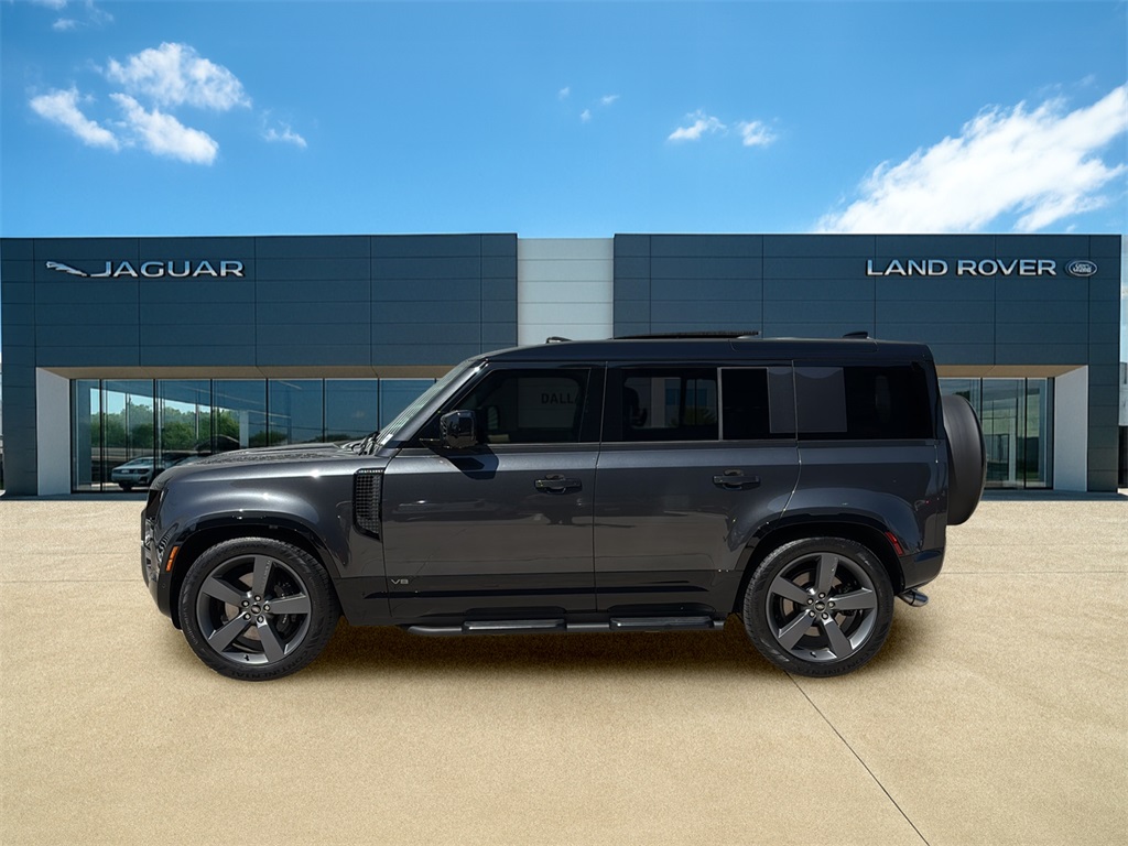 2025 Land Rover Defender 110 V8 photo 3