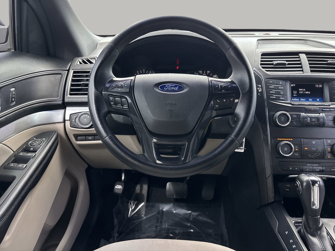 2018 Ford Explorer Sport photo 8