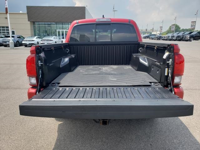 2022 Toyota Tacoma SR 4x4 Double Cab photo 7