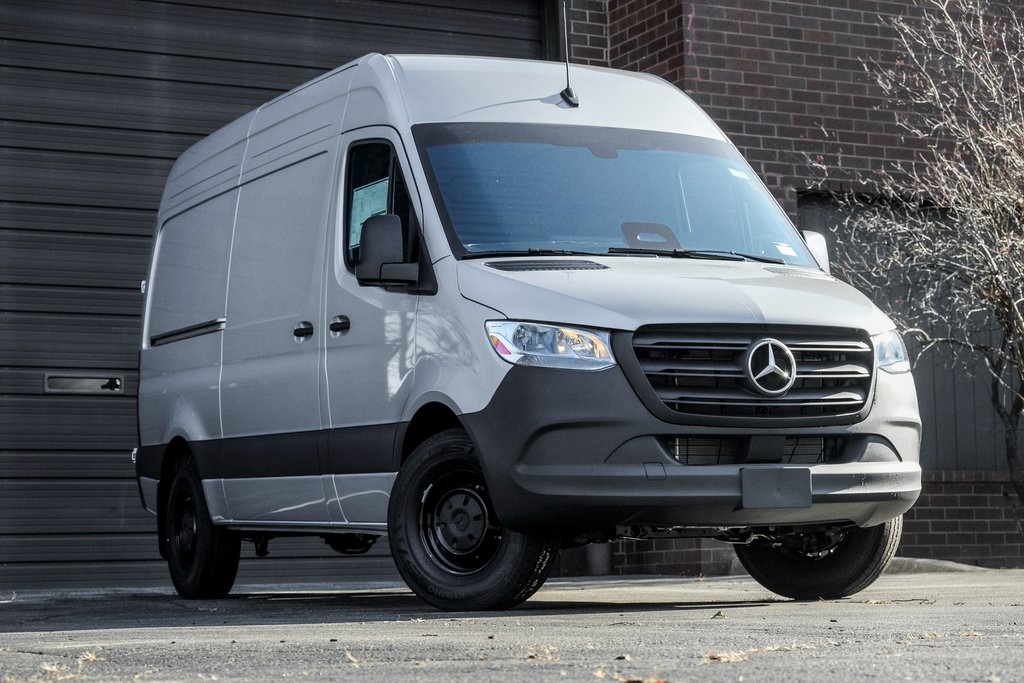 2026 Mercedes-Benz Sprinter Cargo Van Base's photo