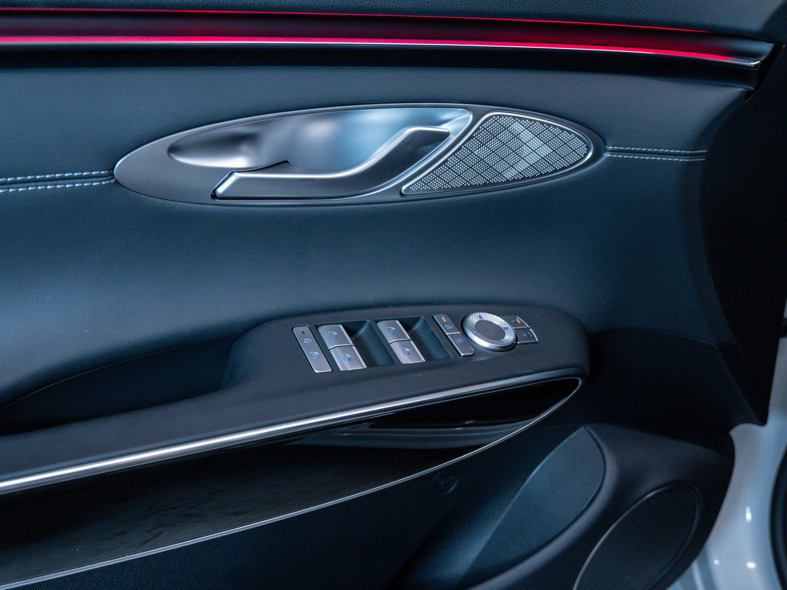 2026 Genesis GV70 2.5T Select photo 17