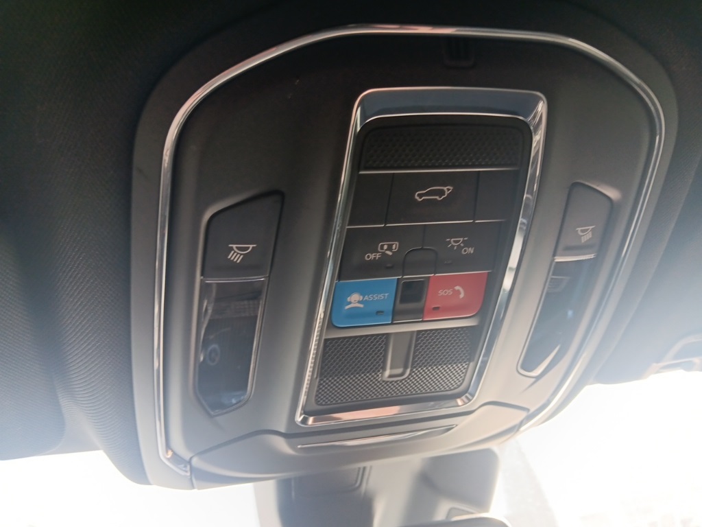 2023 Jeep Grand Cherokee Altitude photo 24