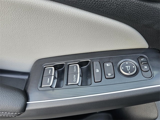 2026 Honda Civic Hybrid Sport Touring photo 13