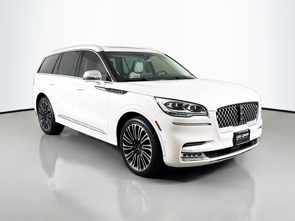2020 Lincoln Aviator Black Label's photo