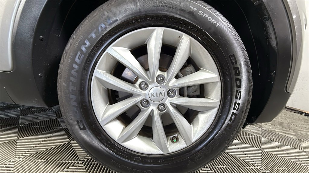 2017 Kia Sorento LX photo 30