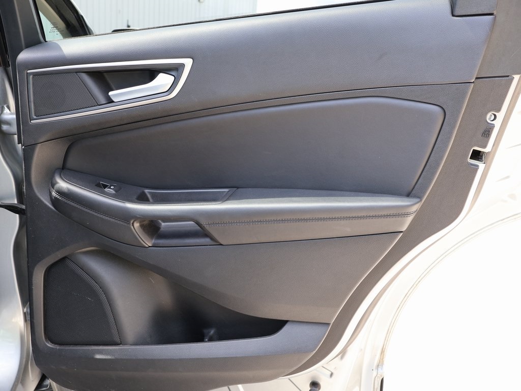 2024 Ford Edge SEL photo 11