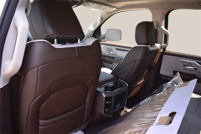 2026 Ram 1500 Laramie photo 14