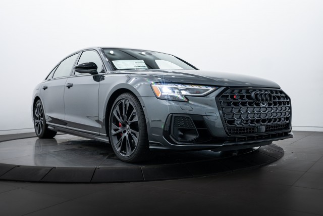 2025 Audi S8 4.0T