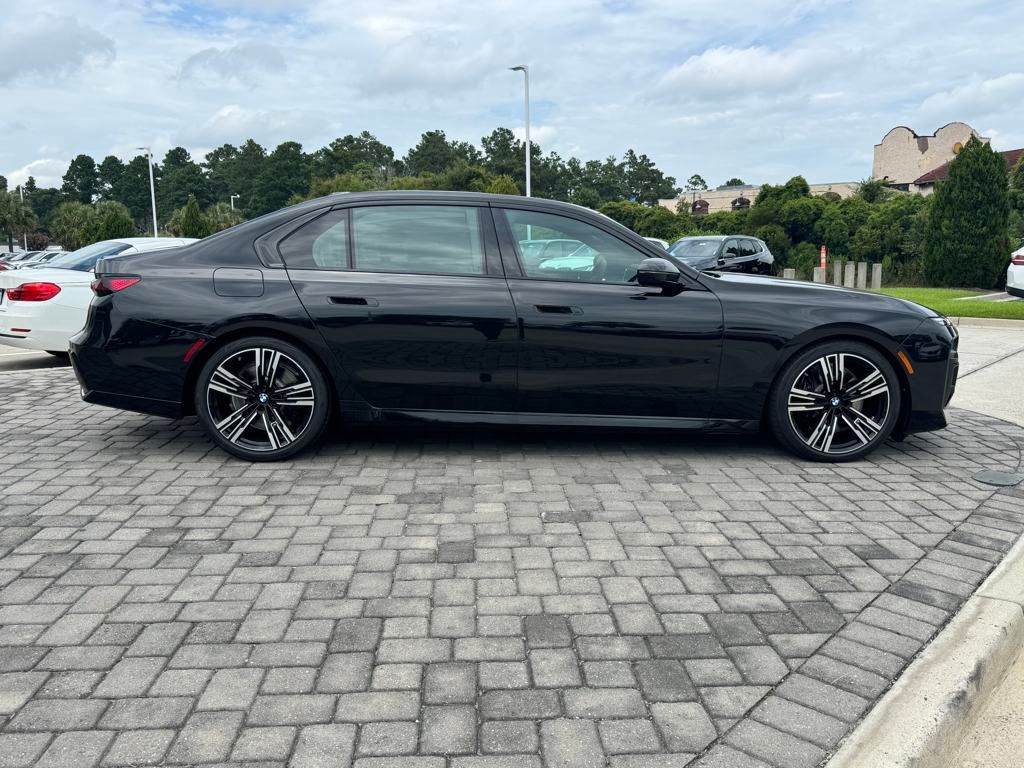 2025 Bmw 740i photo 6