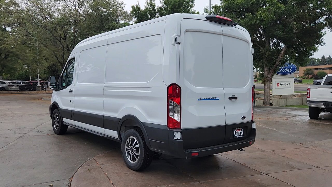 2025 Ford Transit photo 4