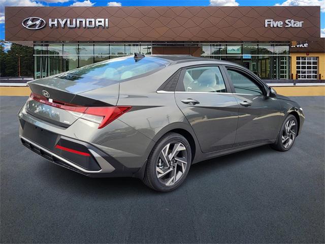 2025 Hyundai Elantra Hybrid Limited photo 7