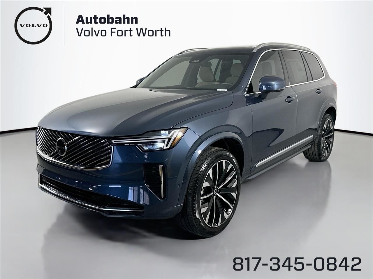 2026 Volvo XC90 Plus's photo