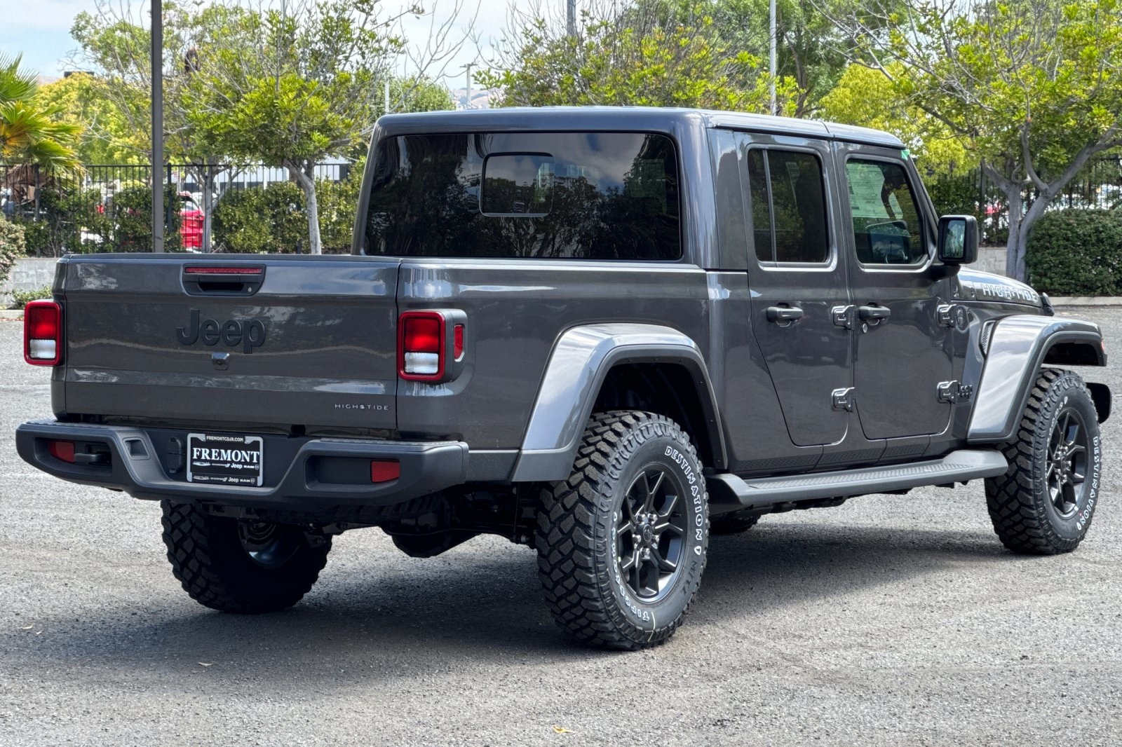 2025 Jeep Gladiator Sport photo 3