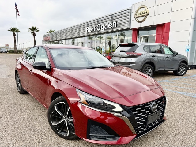 2023 Nissan Altima SR