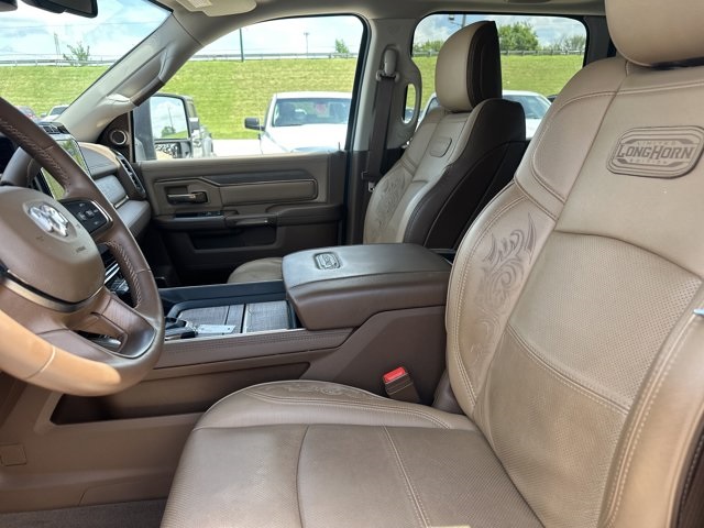 2024 Ram 3500 Laramie Longhorn photo 4