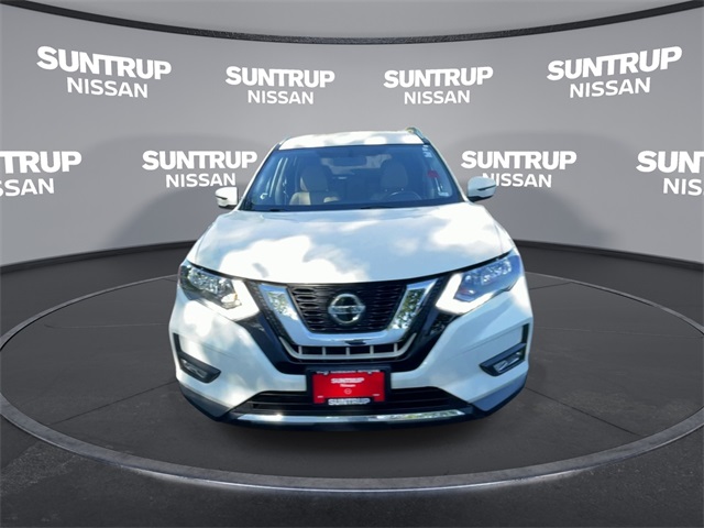 2018 Nissan Rogue SV photo 3