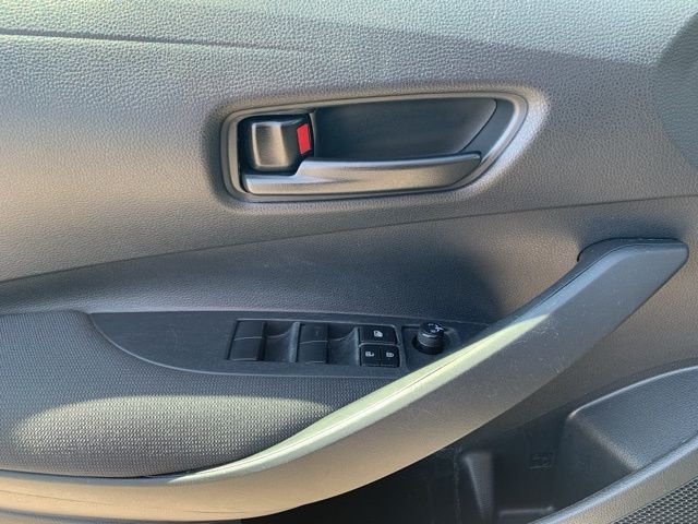 2023 Toyota Corolla LE photo 12