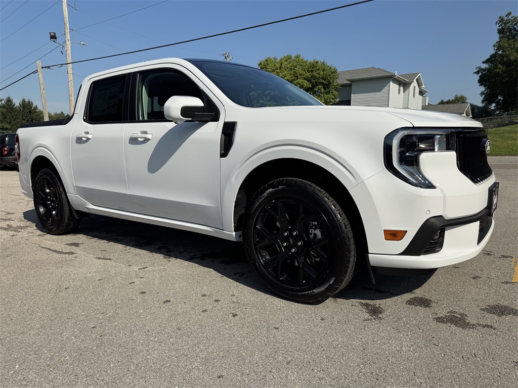 2025 Ford Maverick photo 3