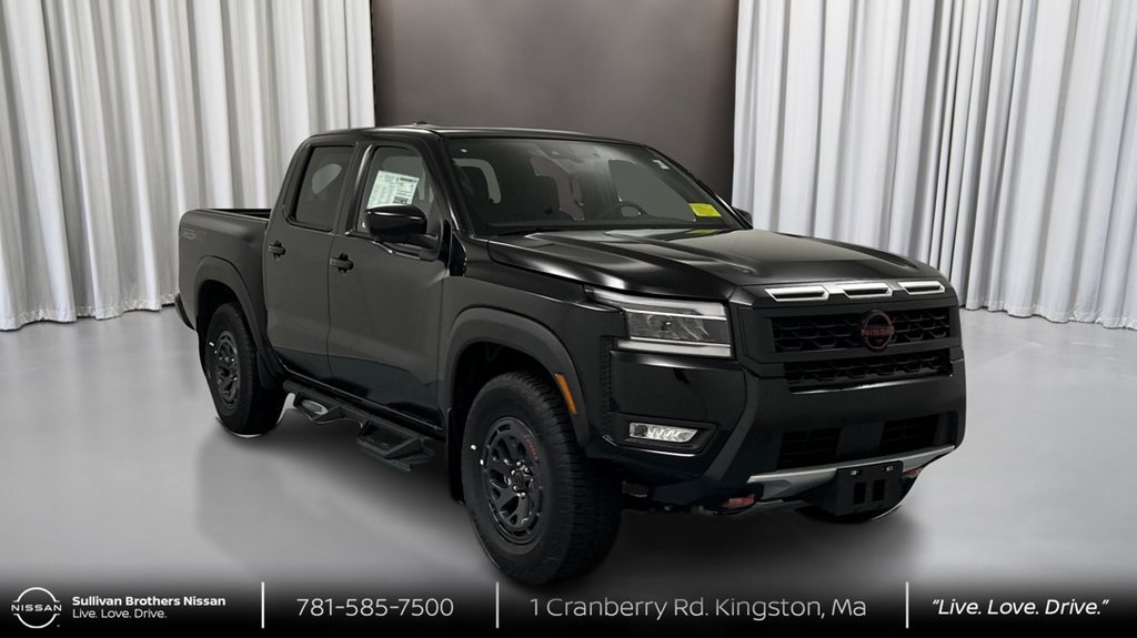 2025 Nissan Frontier PRO-4X photo 3