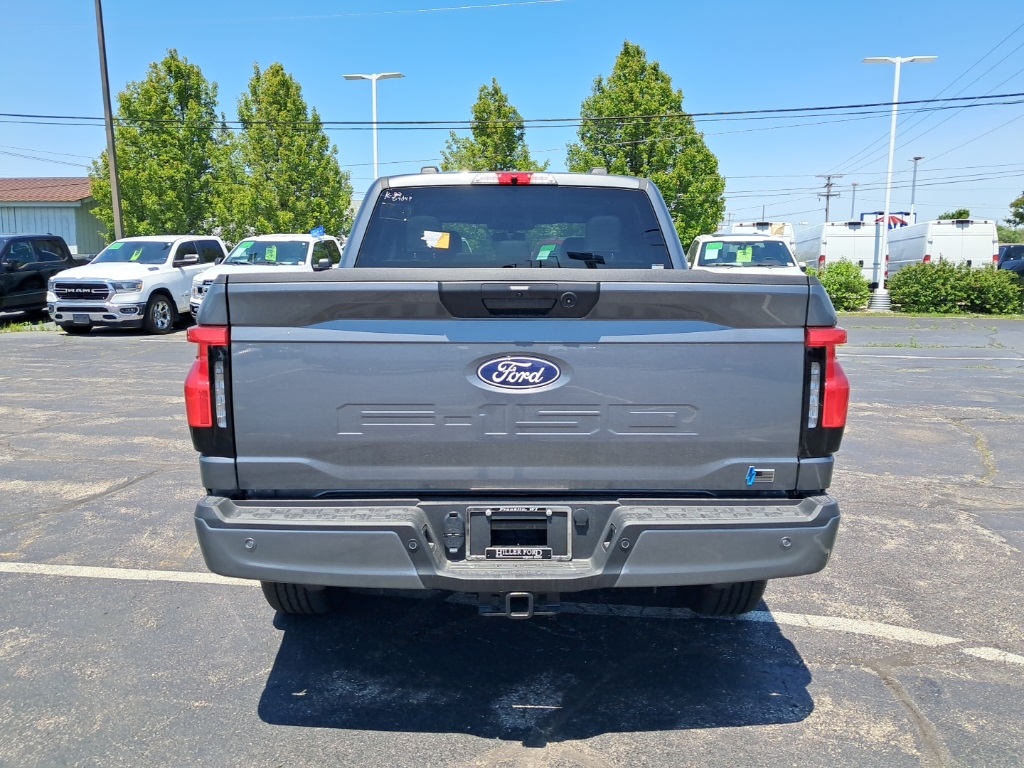 2025 Ford F-150 Lightning photo 5
