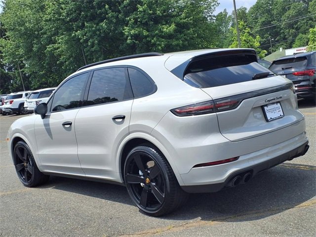 2020 Porsche Cayenne Turbo photo 4